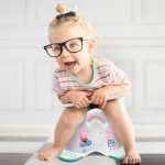 Veseli Peppa Pig dizajn podstiče dete na korišćenje noše